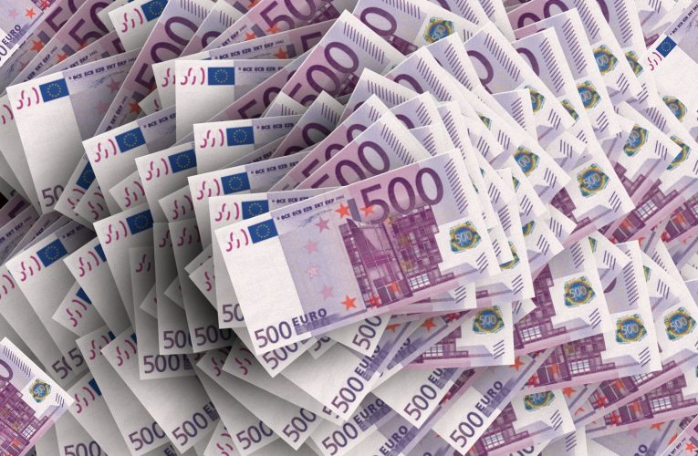 KAPA DOLE, MAJSTORE! Srbin ušao u kraljevsku avanturu i zaradio VIŠE OD MILION!