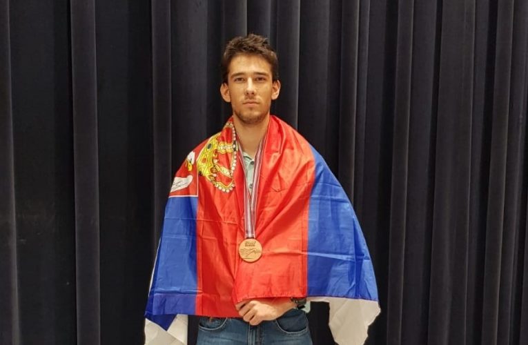 BRONZANA MEDALJA ZA TADEJA RISTIĆA NA 53. FIZIČKOJ OLIMPIJADI U TOKIJU