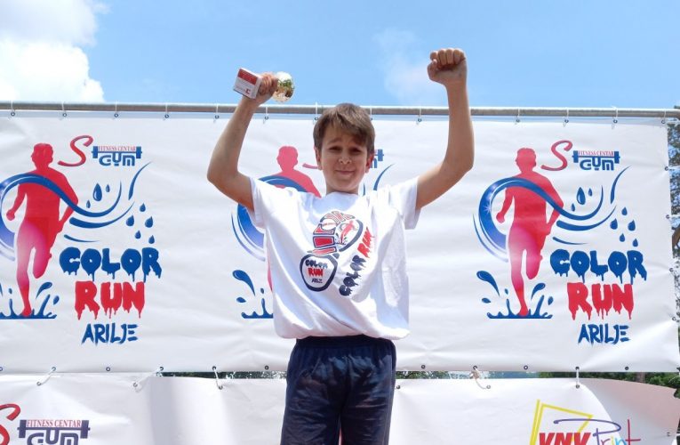 TRKA KOLOR RAN I JAVNI TRENING NA TRGU U ARILJU