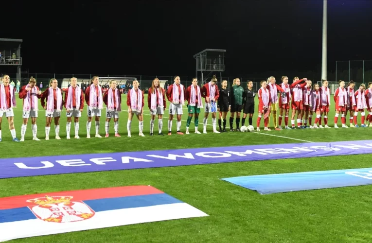 FUDBALERKE U AKCIJI BORBE PROTIV RAKA DOJKE