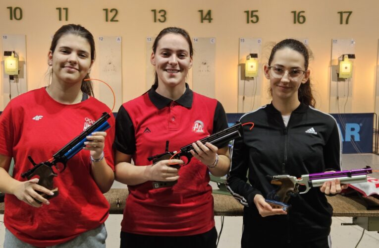 STOJANOVIĆEVOJ I ĆURUVIJI NAJSJANIJI TROFEJ PIŠTOLJEM