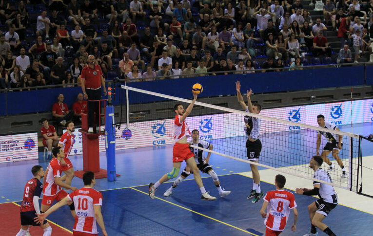 ODBOJKAŠI PARTIZANA UBEDLJIVO SLAVILI PROTIV “VEČITOG” RIVALA – ZVEZDA NEMOĆNA!