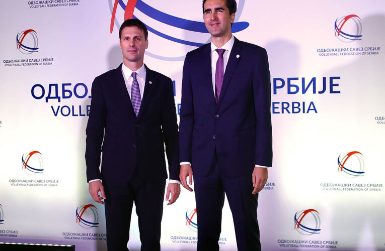 ĐULA MEŠTER I IVAN KNEŽEVIĆ PREDSTAVNICI NA FIVB KONGRESU U PORTU