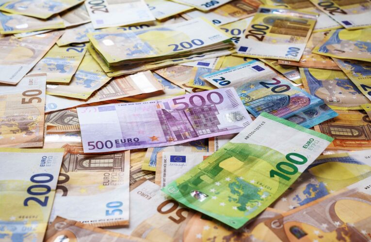 OVO JE NOVI MILIONER U SRBIJI: Uložio samo 2.000, a dobio preko MILION – evo i kako! (FOTO)