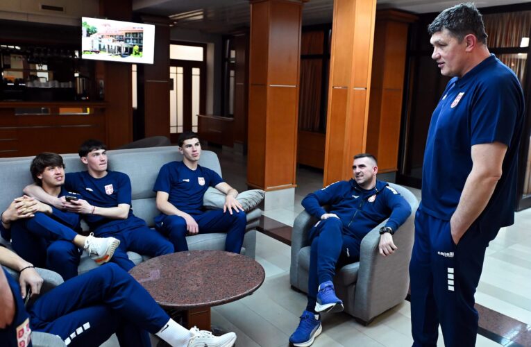 OMLADINSKA REPREZENTACIJA NA OKUPU UOČI STARTA DRUGOG KVALIFIKACIONOG CIKLUSA ZA EVROPSKO PRVENSTVO