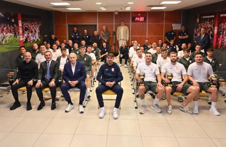 FSS URUČIO ZLATNE LOPTE LUKI JOVIĆU, STRAHINJI PAVLOVIĆU I SERGEJU MILINKOVIĆU – SAVIĆU – NAGRADE ZA TRAJANJE, POSVEĆENOST I VERNOST