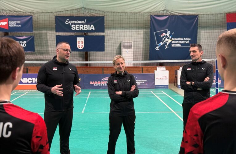 SELENA PIK PODRŠKA SRPSKIM REPREZENTATIVCIMA