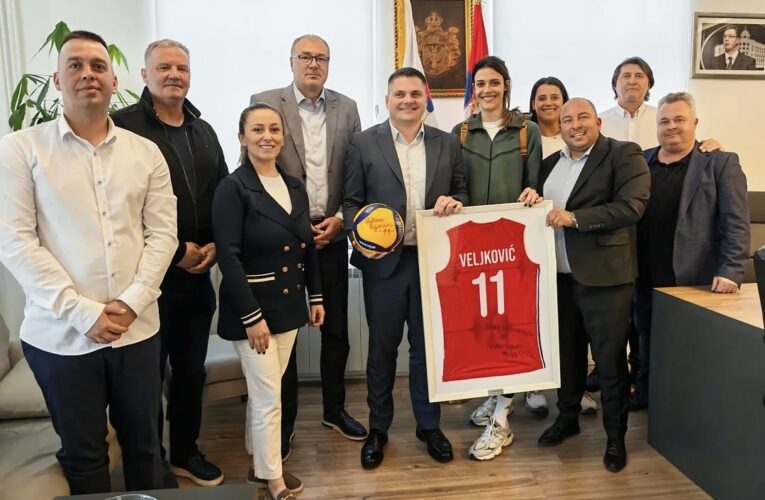 TANASKOVIĆ U POSETI ODBOJKAŠKOM KAMPU U LEBANU