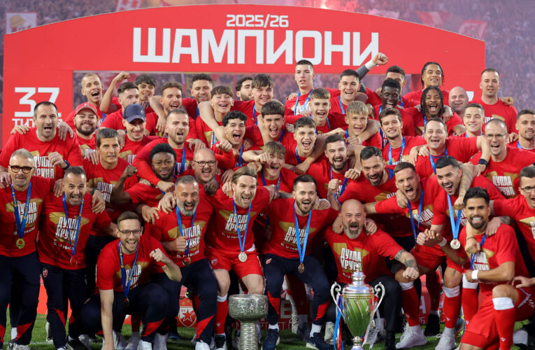 “ROMANTIČARI” POKVARILI ZVEZDINU PROSLAVU TITULE