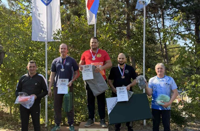 CVETANOVSKI NAJPRECIZNIJI POLUATOMATSKOM PUŠKOM